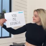 Ariel Winter Instagram - Don’t miss your chance to meet me in LA for the best brunch ever! Support the @cchsnetwork and enter at the link in my bio or go to omaze.com/ariel #omaze @omaze Los Angeles, California