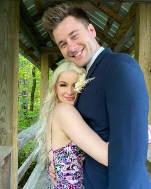 Ariel Winter Instagram - Happy 26th to the most special man that gives me alllllllll the feels allllllllllll the time😍 I love you. I am beyond grateful for you. I feel incredibly lucky to spend each day together enjoying the great days and working through the tough days that we can’t go at alone. You’ve been my safe space and guiding light through all of the tough days this past year— thankful doesn’t even begin to describe how I feel❤️ Obviously you are ridiculously handsome, but how ridiculously caring, smart, funny, empathetic, kind, talented and devoted you are to who and what you love is the most attractive. Thank you for being YOU— the amazing man you are to me + 🐶🐶🐶🐶🐶❤️ Poohexers for life! 🎉 #twentysexy @labenward