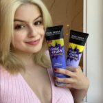 Ariel Winter Instagram - #ad Blondes have more fun😉 + also require more maintenance. The @johnfriedaus Violet Crush Shampoo + Conditioner is my at-home go-to to keep this summertime blonde fresh and bright since I can't get into the salon as much🥺! Check it out at @target 😍#ForHairThatDemandsAttention #BringOnTheBlonde Los Angeles, California