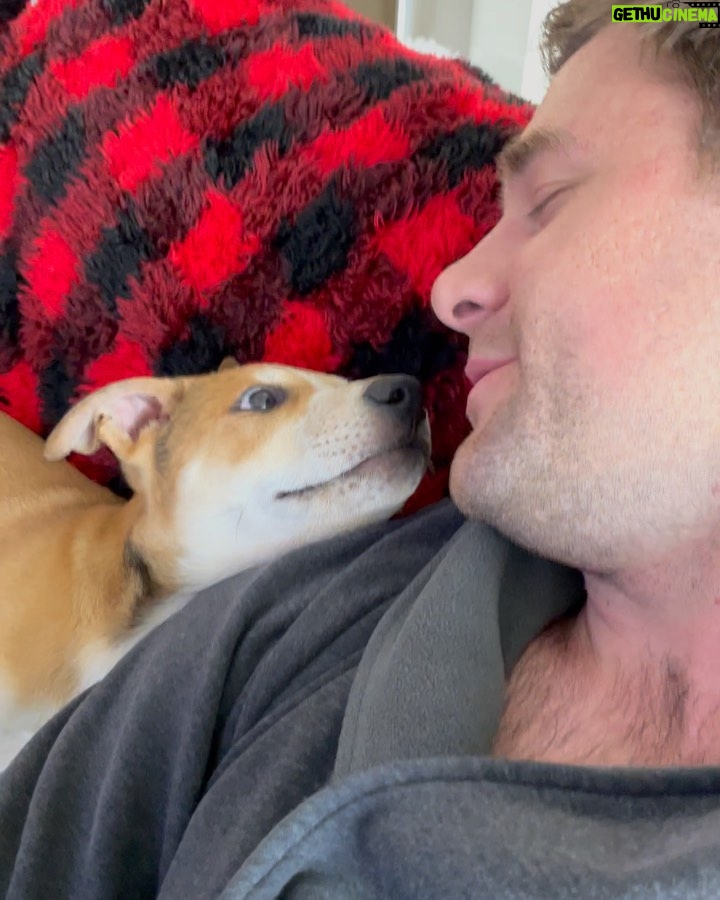 Ariel Winter Instagram - Happy birthday my love! 27 looks good on you😍 You are such a wonderful man and I am beyond grateful we get to do life together. So excited for this new chapter with you poots🥹❤️Thank you for being the extra special man + dog dad you are. We love you more than you know! 🎶lucky to be in love with my best friend🎶💞 @labenward