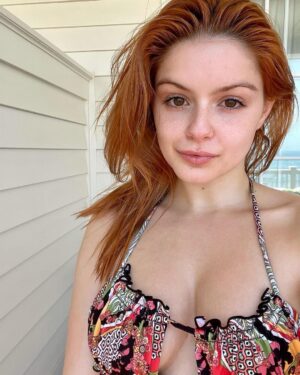 Ariel Winter Instagram - 🥕🔝

Does anyone else love games (especially board games) as much as we do? 😅 #skincare #beach #games #redhead #swimwear