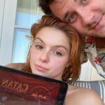 Ariel Winter Instagram - 🥕🔝 Does anyone else love games (especially board games) as much as we do? 😅 #skincare #beach #games #redhead #swimwear
