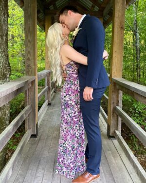 Ariel Winter Instagram - Happy 26th to the most special man that gives me alllllllll the feels allllllllllll the time😍 I love you. I am beyond grateful for you. I feel incredibly lucky to spend each day together enjoying the great days and working through the tough days that we can’t go at alone. You’ve been my safe space and guiding light through all of the tough days this past year— thankful doesn’t even begin to describe how I feel❤️ Obviously you are ridiculously handsome, but how ridiculously caring, smart, funny, empathetic, kind, talented and devoted you are to who and what you love is the most attractive. Thank you for being YOU— the amazing man you are to me + 🐶🐶🐶🐶🐶❤️ Poohexers for life! 🎉 #twentysexy @labenward