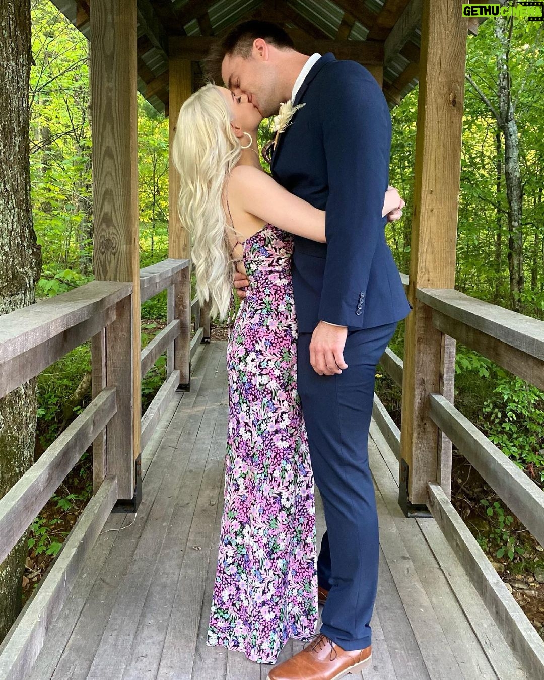 Ariel Winter - 464.2K Likes - Happy 26th to the most special man that gives me alllllllll the feels allllllllllll the time😍 I love you. I am beyond grateful for you. I feel incredibly lucky to spend each day together enjoying the great days and working through the tough days that we can’t go at alone. You’ve been my safe space and guiding light through all of the tough days this past year— thankful doesn’t even begin to describe how I feel❤️ Obviously you are ridiculously handsome, but how ridiculously caring, smart, funny, empathetic, kind, talented and devoted you are to who and what you love is the most attractive. Thank you for being YOU— the amazing man you are to me + 🐶🐶🐶🐶🐶❤️ Poohexers for life! 🎉 #twentysexy @labenward