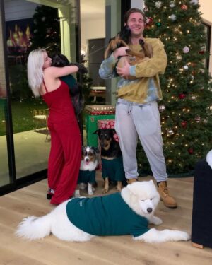 Ariel Winter Instagram - Christmas 2020 🥰 #grateful