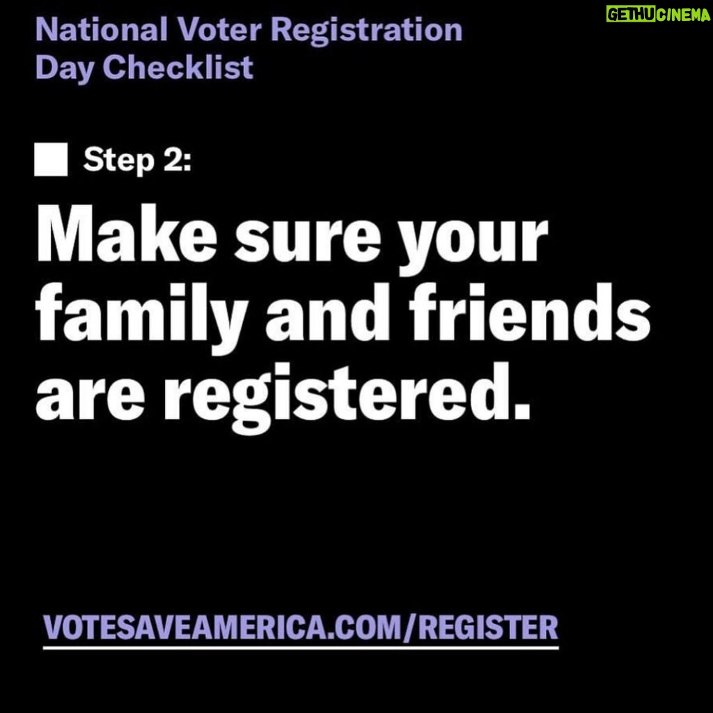 Ariel Winter Instagram - Today is #nationalvoterregistrationday !!!! I’m registered, are you? Are your friends and family registered? It takes less than a minute to make sure your voice is being heard— NO EXCUSES! #vote