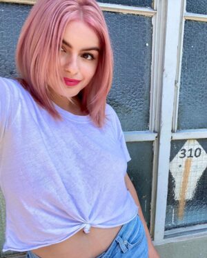 Ariel Winter Instagram - Pinkie Pie spotted in the wild on Labor Day: a slideshow 🎀