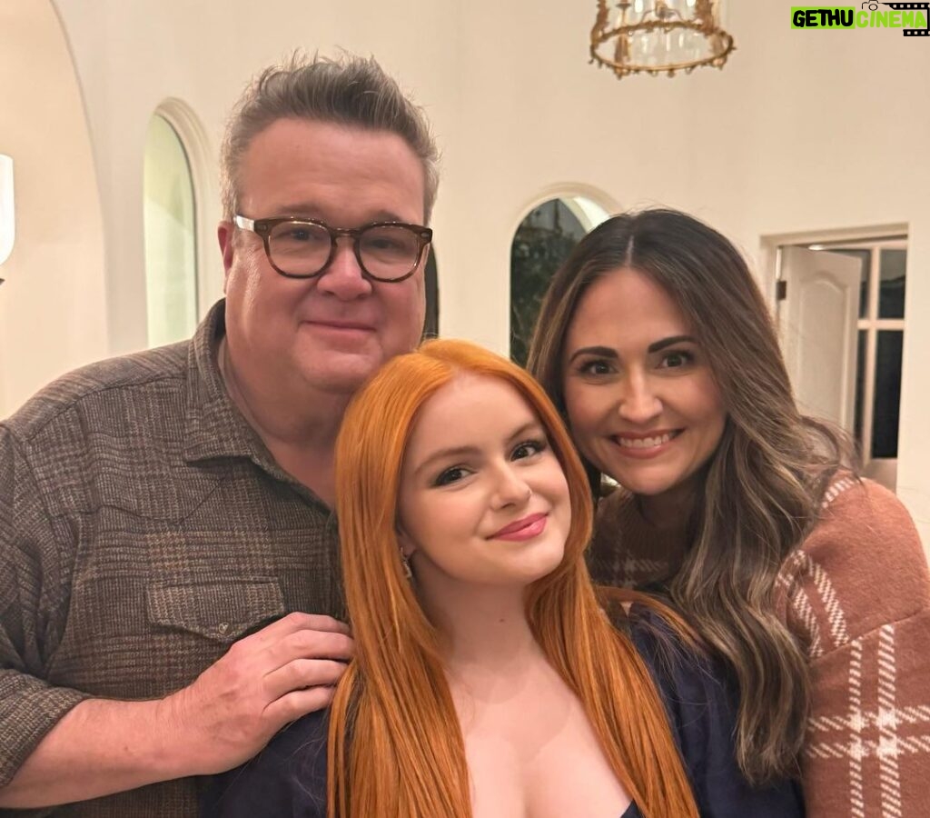 Ariel Winter Instagram - I can see how this looks but Ty is alive and well I PROMISE😂❤️ He’ll definitely be there for the next one 😉🎉 #modernfamily