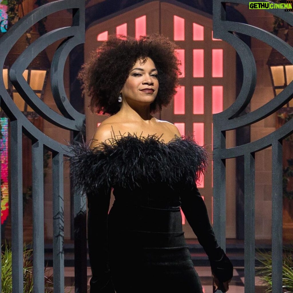 Arisa Cox Instagram - FINALE NIGHT IS HERE 🔥 #BBCAN11 @bigbrotherca It’s 2-hour end to a gloriously messy season 9pm TONIGHT on @globaltv @bigbrotherca (Look so nice I have to post it twice) @lisawilliamsstyle @joanna_bell_photographic_art