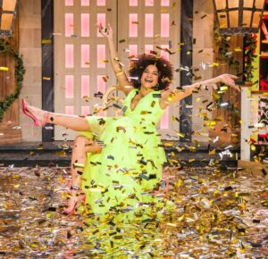Arisa Cox Instagram - That’s a wrap on #BBCAN11 💛💛💛 The Finale was lit, my jaw was on the floor and a new winner was crowned! Expect the unexpected… in life and in Big Brother! Thank you to everyone who came on this journey with us! Going to wait a beat to post allllll the pics for anyone catching up ✨ @bigbrotherca @globaltv
