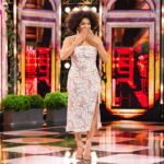 Arisa Cox Instagram - Glittering and glowing it up for #BBCAN11 Thank for this unusually soft rose gold look ✨ @lisawilliamsstyle @outheretoronto @suzannemckaybeauty @marklashjewelry @romieshakes @giuseppezanotti 📸 @joanna_bell_photographic_art