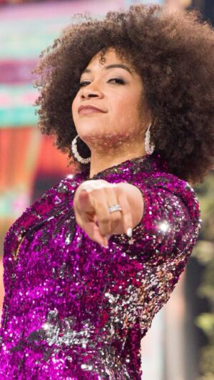 Arisa Cox Instagram - THIS IS NOT A DRILL! The #BBCAN12 Casting Deadline is TOMORROW at 11:59pm est and WE WANT YOU! If you’ve never applied or tried before, 2024 could be the year that changes your life and the first step is THIS! Time to get your video in or remind your bestie/cousin/co-worker to get it done! Don’t overthink it. BET ON YOURSELF! @bigbrotherca @kassting  bigbrothercanada.ca
