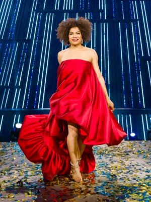Arisa Cox Instagram - Some of my favourite looks from the past decade of Big Brother Canada… the team and I are READY to serve up so many more ✨✨✨ THE NEW SEASON of @bigbrotherca STARTS WEDNESDAY NIGHT!
@lisawilliamsstyle @gregorygravelinemakeup @romieshakes @outheretoronto @gretaconstantine @narcesofficial @stevenlejambe @ofuure @himikalas @kevinallwood @warrenstevenscott @suitsnob @gotstylewomen @marklashjewelry @saltfinejewelry @herveleger @cinqasept 📸 @joanna_bell_photographic_art @unitphotog