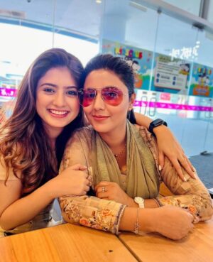 Arishfa Khan Instagram - To my radiant and beautiful mamma, A very “HAPPY BIRTHDAY”❤️🎂
You deserve all the world’s happiness, peace and success. You’re a blessing to me, and I admire you and love you more than words can say. Thank you for everything you have done for me. You’re my everything and I will make you proud always Ammu🫀🌎 #happybirthdaymom

Happy new year everyone ✨ #2024