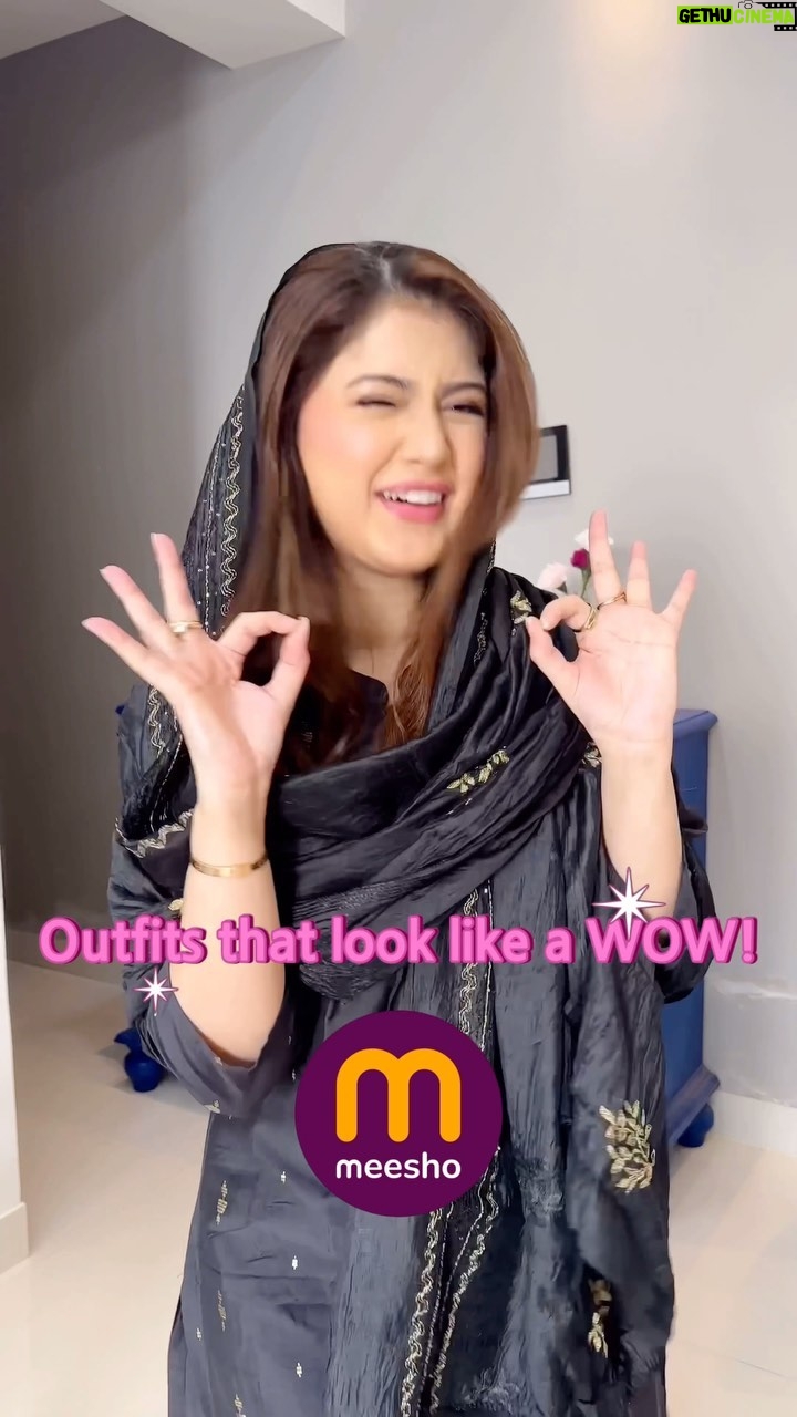 Arishfa Khan Instagram - Turning heads with every twirl π«, showcasing my stunning outfit collection from Meesho in bold and beautiful hues of black, purple, magenta, and orange. Which one is your favorite? π€πππ§‘ Product links π€ - S-318425738 π§‘ - S -152576141 π- S-278703603 π - S-322478580 #collab Tnc apply #meesho #meeshoapp #meeshorare #meeshohaul #MeeshoFinds #meeshosuperstar #JustLookingLikeAWow #MeeshoHaul #MeeshoYTShopping #MeeshoShopping #YTshorts #shorts