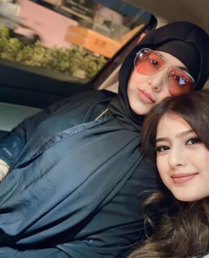 Arishfa Khan Instagram - To my radiant and beautiful mamma, A very “HAPPY BIRTHDAY”❤️🎂
You deserve all the world’s happiness, peace and success. You’re a blessing to me, and I admire you and love you more than words can say. Thank you for everything you have done for me. You’re my everything and I will make you proud always Ammu🫀🌎 #happybirthdaymom

Happy new year everyone ✨ #2024