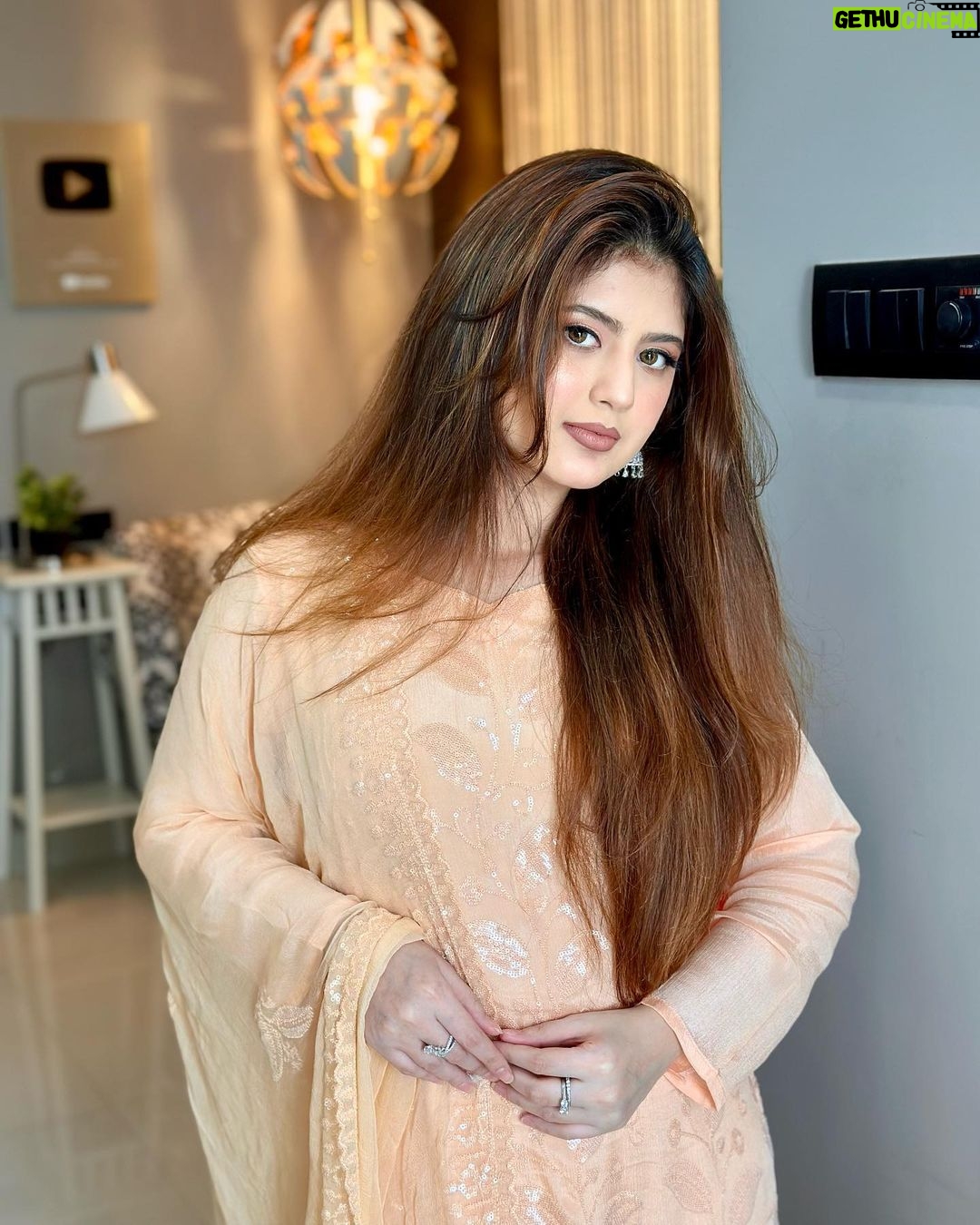 Arishfa Khan Instagram - Dil se dil tak❤️