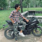 Ariyan Mehedi Instagram - This is Ariyan Mehedi🎴 . . . . #ariyanmehedi #singer #carmicelcollege #rangpur #bike #love #fashion #instagram #photography #travel #happy #cute #instadaily #tbt #photo #me #life #artist #follow4follow #likeforfollow #followforfollow #bestoftheday #instafashion #blackandwhite #winter #cool #green #nyc #lalmonirhat Carmichael College, Rangpur