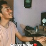 Ariyan Mehedi Instagram - Soniye Hiriye 🔥 Added these Bengali lines coz they fit in so well! ❤️😍 Hope you like my version!😎 Don’t forget to share.🖤🔥 @itsshaeloswal All my love mere Bhai! ❤️ #soniyehiriye #hiriye #ariyanmehedi #unplugged #reels #instagramreels #hindisongs #song #songs #reelitfeelit #reelsindia #reelsbangladesh #explore #explorepage #exploremore #foryou #bollywoodsongs #music
