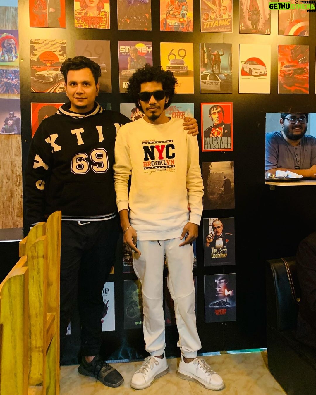 Ariyan Mehedi Instagram - আজ Hungers Restaurant এর GRAND OPENING! অনেক অনেক শুভকামনা Hungers এর জন্য! 🖤 চলে আসুন Hungers এ Location — Cantonment Public School & College Lalmonirhat Area! #hungersrestaurant #cantonmentpublicschoolandcollegelalmonirhat #lalmonirhat #lalmonirhatcity #rangpur #rangpurdivision #ariyanmehedi #bangladesh #restaurant