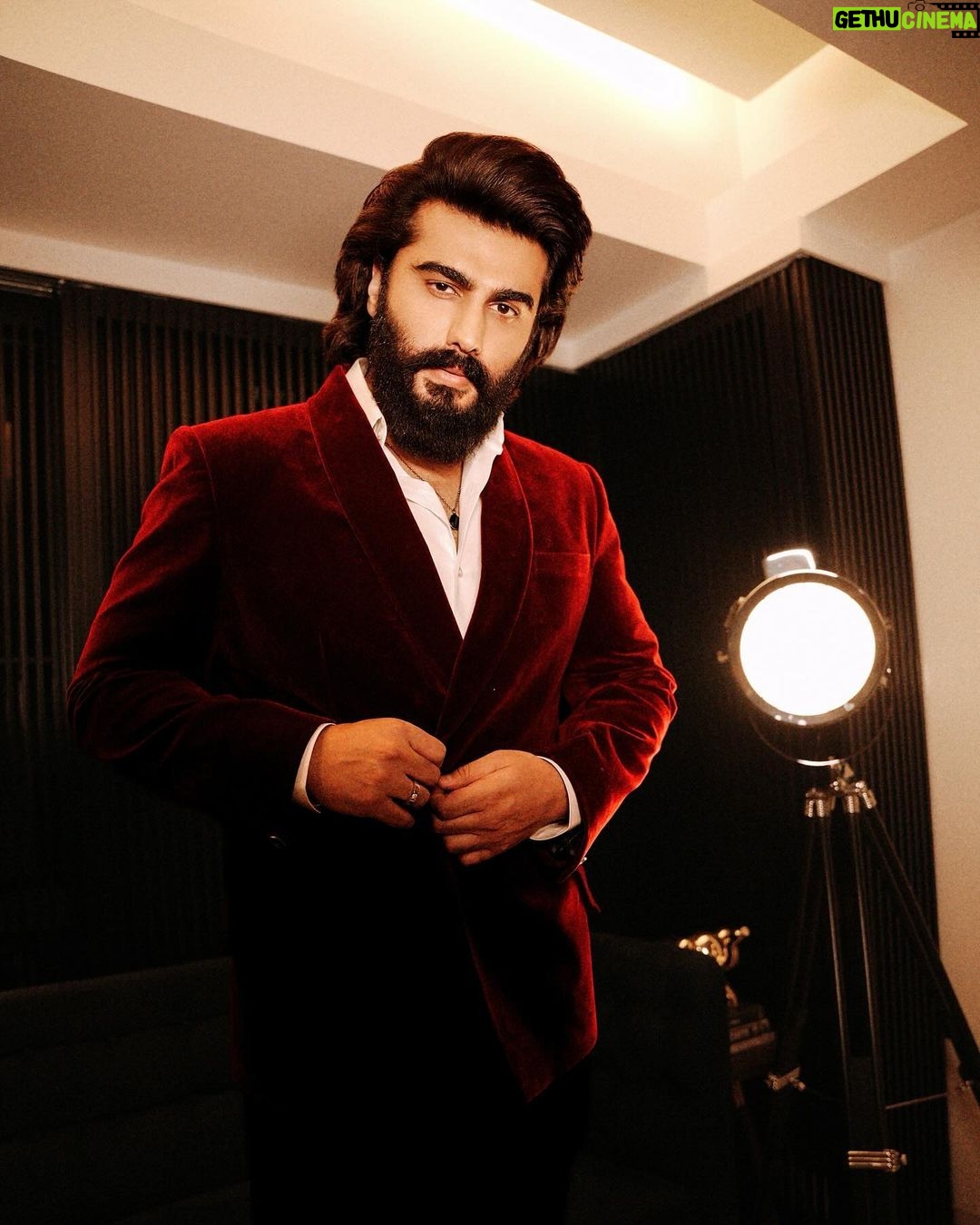 Arjun Kapoor Instagram - Riverdale Ready ❤️ #redvelvet #thearchies