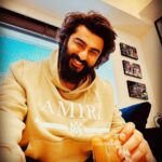 Arjun Kapoor Instagram - Smiling my way into 2024 !!!