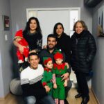 Arleth Terán Instagram - Navidad 2019, que lindo que lleguen más duendecillos a la familia, @leonalexanderlaet @roccoteran roccoteran @monicadiazde que lindo tenerlos a todos reunidos, gracias @aurelioperezbarcenas por tanto apapacho, que bonito es lo bonito. #familia #amor #celebraciones #union #alegria 🌟🎄🌞👼🏻