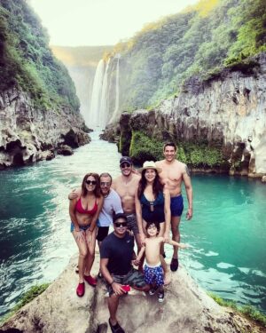 Arleth Terán Instagram - Cascadas de Tamul a solo 45 min de CD. VALLES @andypanda___  un paraíso. #gracias #huastecapotosina @haciendadelosmarcos @turismovalles @ivanfloresfoto