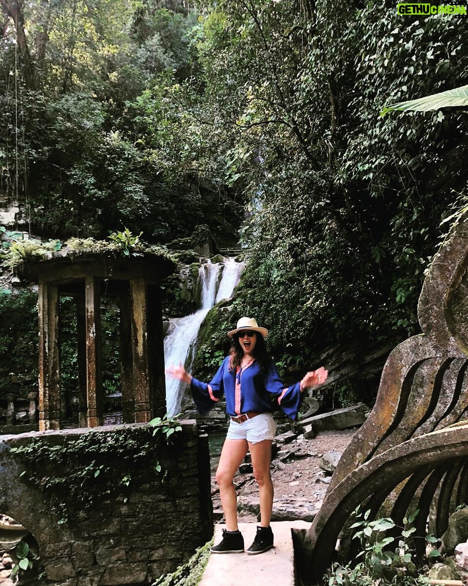 Arleth Terán - 3.5K Likes - Solo tienes que pensar en que la imaginación no tiene fin, si lo piensas lo creas. #huastecapotosina #lugaresincreibles @turismovalles @ivanfloresfoto