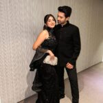 Armaan Malik Instagram - barateeeeeez ft. fam 🖤🖤