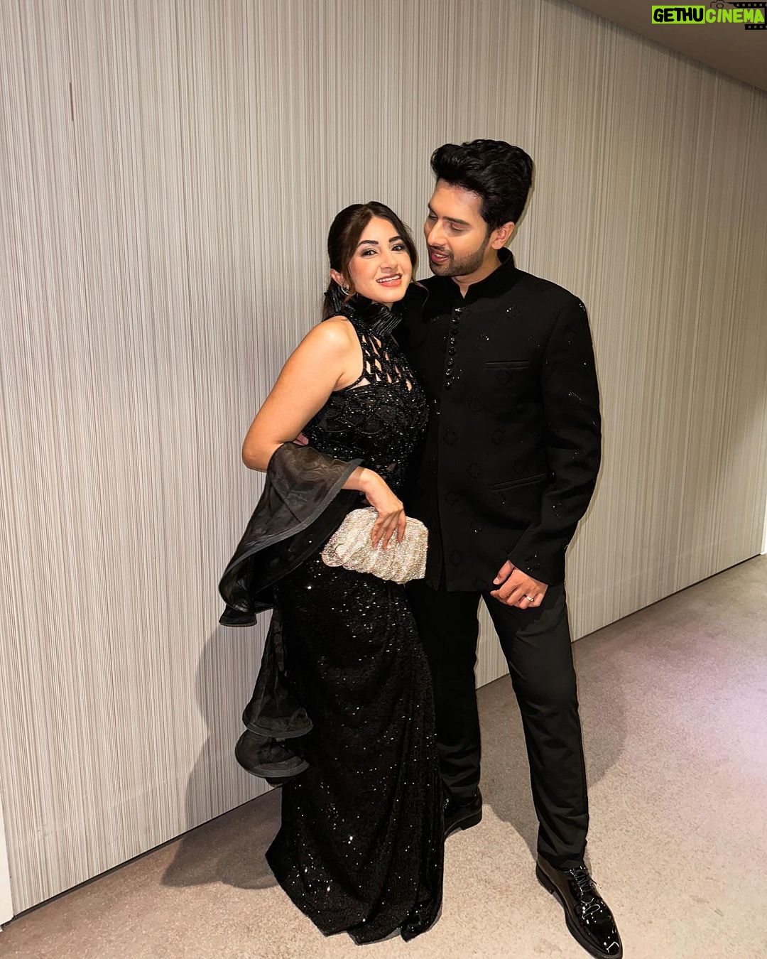 Armaan Malik Instagram - barateeeeeez ft. fam 🖤🖤