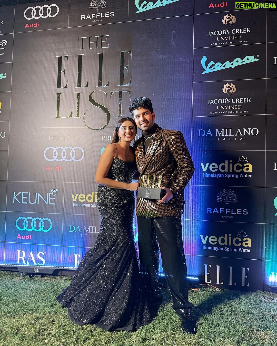 Armaan Malik - 278.8K Likes - Incredibly honored to receive the 'Elle Impact: Music' award from @elleindia tonight. A special thanks for recognizing my musical journey.āØ
Wearing: @kanikagoyallabel
Jewellery: @isharya
Shoes: @giorgioarmani
Styling: @malvika_tater
Pictures: @shreyansdungarwal
#TheElleList #ArmaanMalik