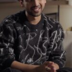 Armaan Malik Instagram - Often we find that the only way to get out of rock bottom is up. At the edge of giving up and a fight with his sibling later, Armaan Malik almost gave up on one of the gems from his discography, Chale Aana. Conquering the constant demands from the music director (also his brother, Amaal Malik) and the fear of failure, how did his efforts shape the feelings we hear on the song? #FeelTheMusic #SpotifyPremium