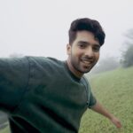 Armaan Malik Instagram - “Only Just Begun” is more than just an album; it’s a piece of my heart and a rediscovery of who I am as Armaan Malik. I can’t put into words how deeply proud and connected I am to this project. I hope you enjoy it as much as I did creating it! The album is now available worldwide on all streaming platforms. Hit the link in bio to listen! 🎶🌍 #ArmaanMalik #OnlyJustBegun #The2ndAlbum #OJB_ArmaanMalik #ओनलीजस्टबिगन Music Producer: @vaibhavpani Songwriters: Armaan Malik & Vaibhav Pani Video @xo.visuals Director @kartikkher DOP @hxmansh FPV Drone @with.yash