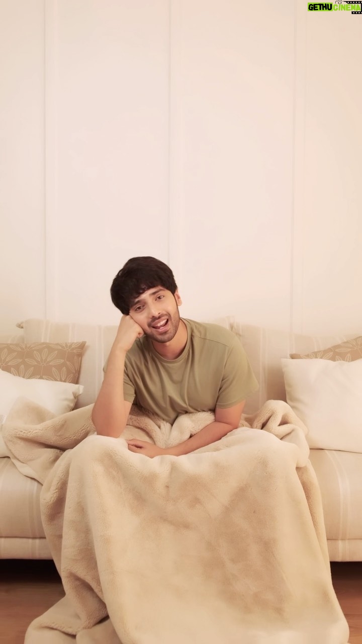 Armaan Malik Instagram - Thought I’ll copy you guys and do a quick transition 😬🤍 keep creating your reels and tag me! #sleeplessnights
