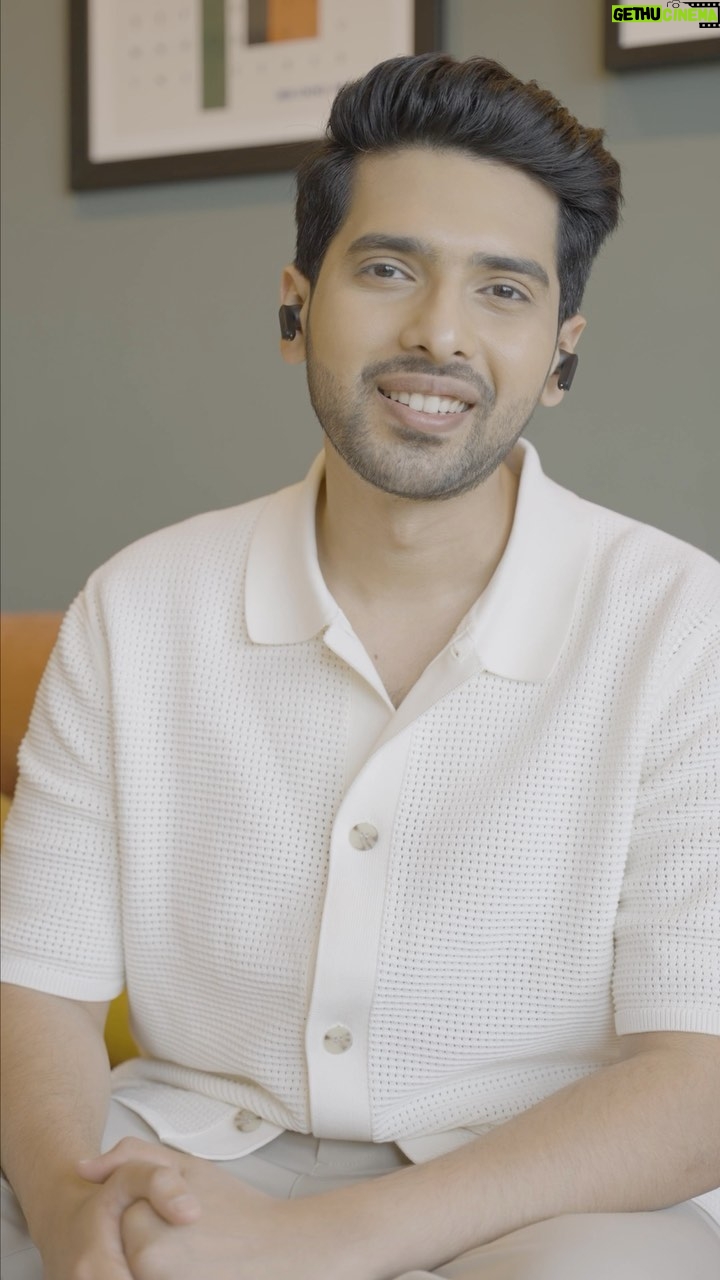 Armaan Malik Instagram - Every chord, every note, and every word comes together… well, perfectly, with perfect sound 🎶 So, here I am taking the #JBLTuneChallenge🎸 with @jblindia and @srushtinahitohkaun to celebrate the super cool JBL Tune Series TWS Earbuds, launching this #WorldMusicDay on 21st June 🙌 P.S. Tune into perfect music, tune into perfect sound, and pakkad le apni life ki tune, with the JBL Tune Beam and Buds🤌 #WorldMusicDay #TuneIntoPerfectSound #MuteTheWorld #JBLTuneSeries #Music #MusicIsLove #LoveForMusic #Musician #ArmaanMalik