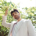 Armaan Malik Instagram - a lil’ park photoshoot i did in london for @1883magazine 📸 photos @jackalexanderuk interview @susanhansen_ hmu @aneelia_mua London, United Kingdom
