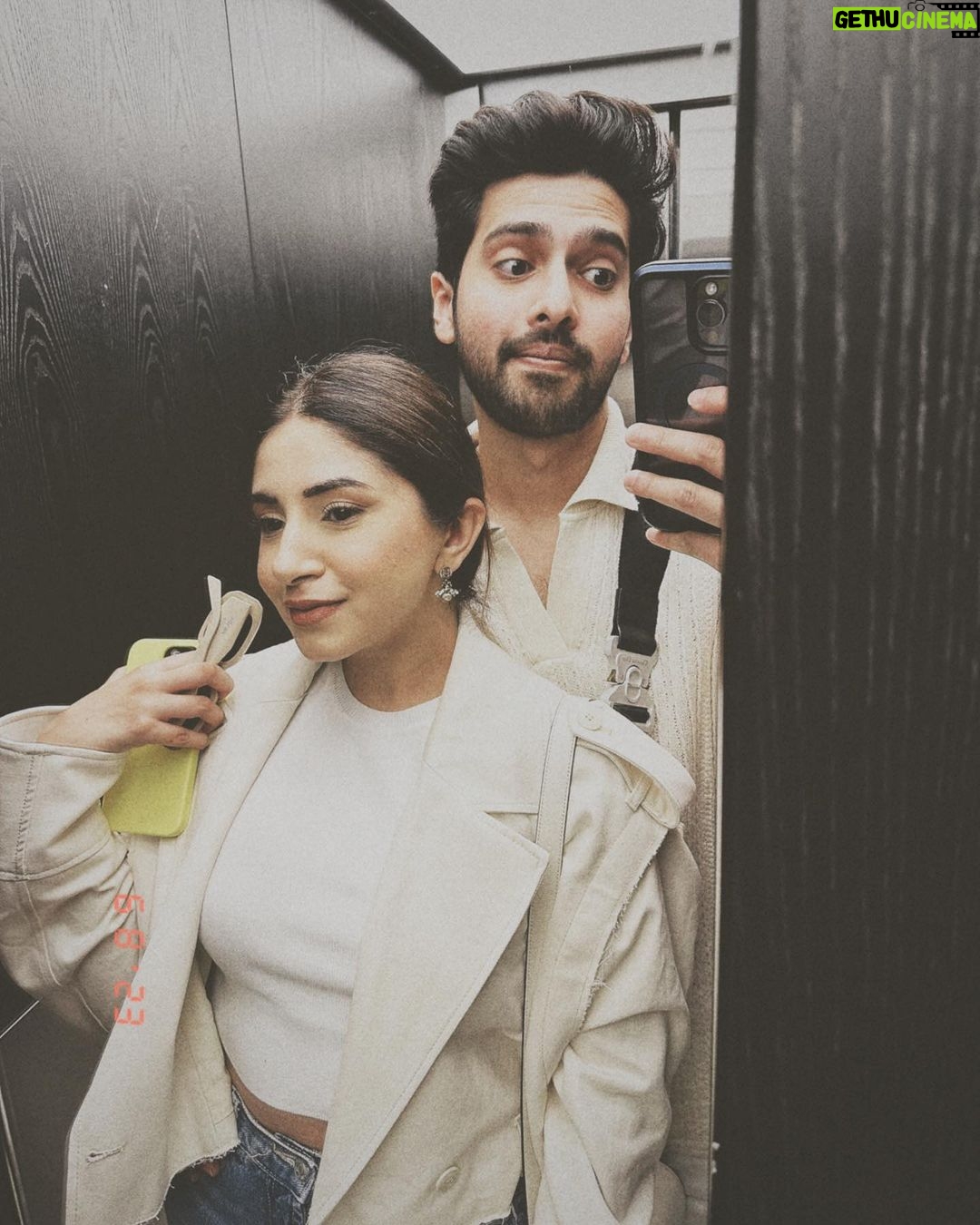 Armaan Malik - 0.9 Million Likes - happy 30th to my favourite human. youāve been here on this planet for 10,957 days and even though Iāve been a part of your life only for 2,384 of those, it feels like itās been a lifetime knowing you. kasam se, doing nothing with you is better than doing anything with anybody. love you @aashnashroff ā¤ļø