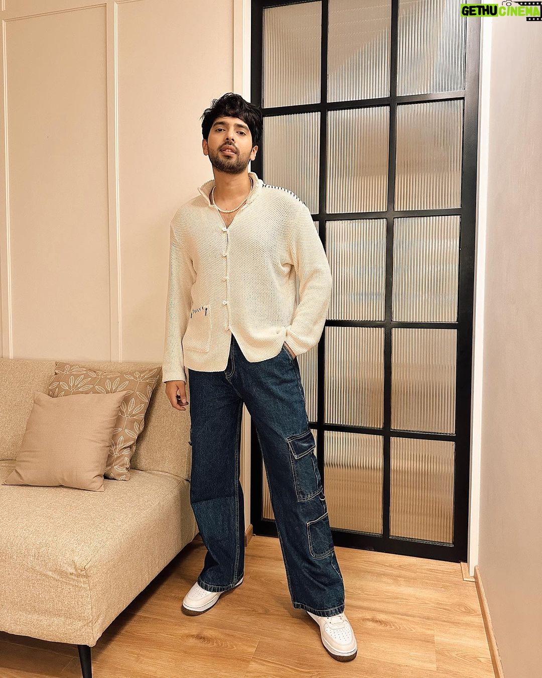 Armaan Malik - 380.1K Likes - 28!!! š