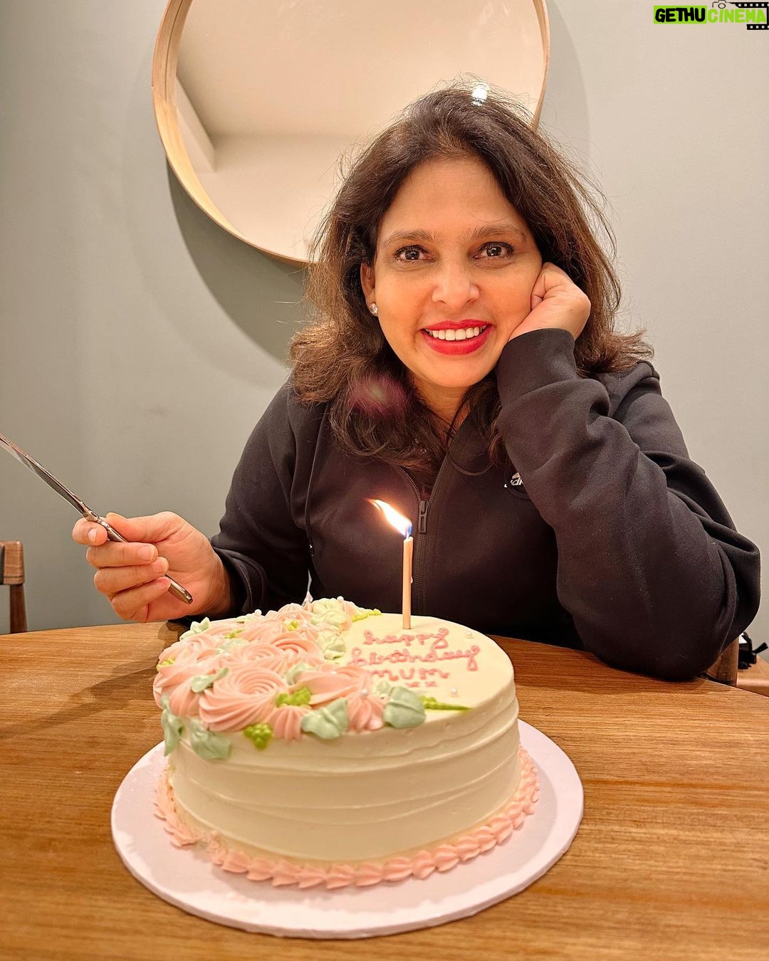 Armaan Malik Instagram - Happiest birthday to the strongest mumma in the whole wide world! Love you so much JM @jyothimalik ❤️🧿