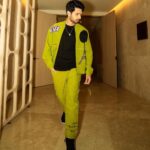 Armaan Malik Instagram - never lost my focus, never will ❤️‍🔥 outfit: @shahinmannan jewellery: @dashia.in shoes: @aldo_shoes styled by: @anshikaav assisted by: @roshiijain @bhatia_tanisha photos by: @artisticvatsal / @xo.visuals
