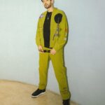 Armaan Malik Instagram - never lost my focus, never will ❤️‍🔥 outfit: @shahinmannan jewellery: @dashia.in shoes: @aldo_shoes styled by: @anshikaav assisted by: @roshiijain @bhatia_tanisha photos by: @artisticvatsal / @xo.visuals