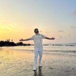 Armaan Malik Instagram - dil malanga ishq ch tere, teri gali phirda 🌻❤️