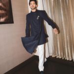 Armaan Malik Instagram - 🦅💙 Outfit @qbikofficial Footwear @saintgworld Photos @kartikkher Styling @anshikaav Assisted by @tanazfatima @roshiijain