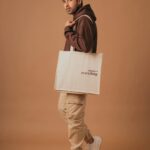 Armaan Malik Instagram - And we are live!!! Go grab your ‘𝗶𝗻 𝘁𝗵𝗲 𝗔𝗠’ merch right away on 𝘀𝗵𝗼𝗽.𝗮𝗿𝗺𝗮𝗮𝗻𝗺𝗮𝗹𝗶𝗸.𝗰𝗼𝗺 🤎🧡