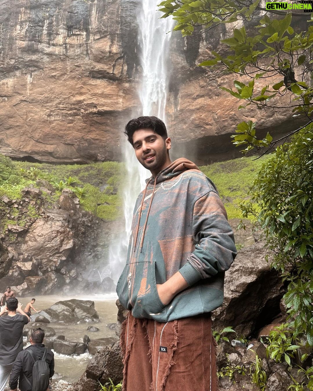 Armaan Malik - 355.8K Likes - my happy place š¤