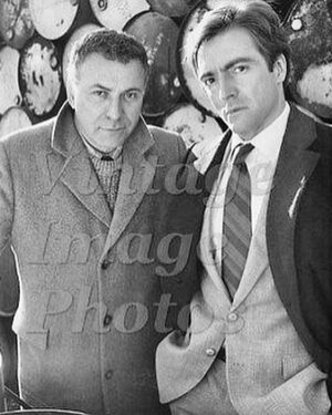 Armand Assante Instagram - RIP #AlanArkin 
Never Forget By far one of the most ingenious mercurial, and brilliant Actors of Our Time and All Time. A Joy to Work with Alan Every Moment. 

#ADeadlyBusiness
#1986
Directed By the Late Great: 
 #JohnKorty 🙏🏼❤️🕊️