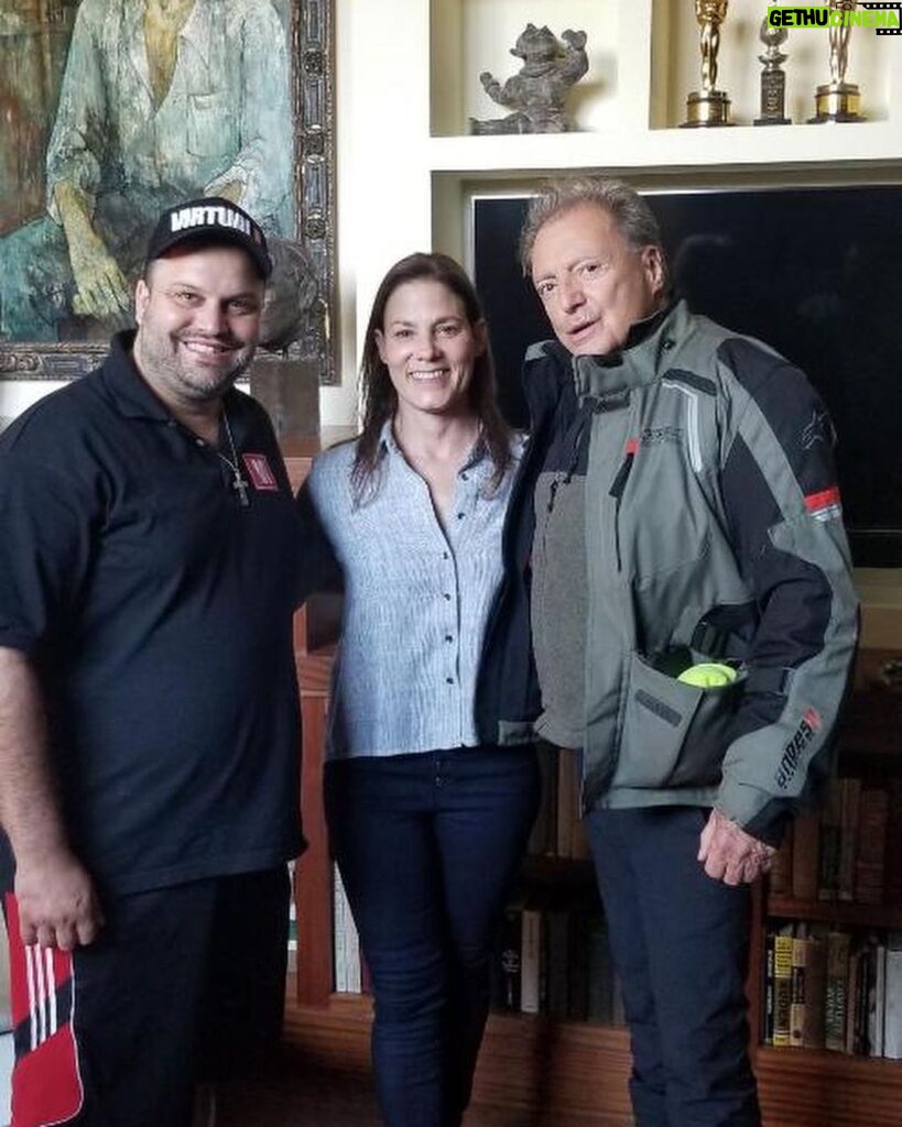 Armand Assante Instagram - Paying our Deepest Respect to Anthony Quinn and fond Gratitude to Kathy Quinn for an exemplary tour of Anthony’s Sculptures and Paintings and Collection. An Extraordinary experience .xA