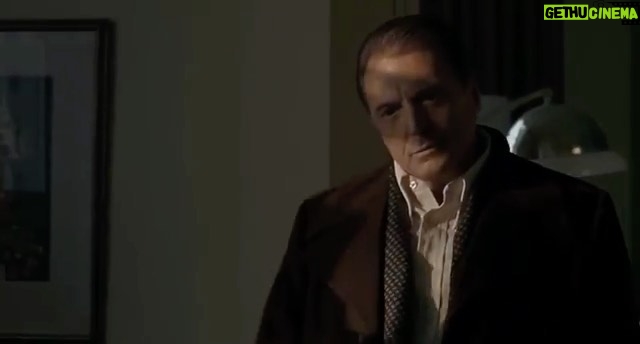Armand Assante - 1.3K Likes - 'Ridley Scott puts his Lens precisely where the most impactive energy
can be captured. He has always shown his eyes are Solitary." Armand Assante