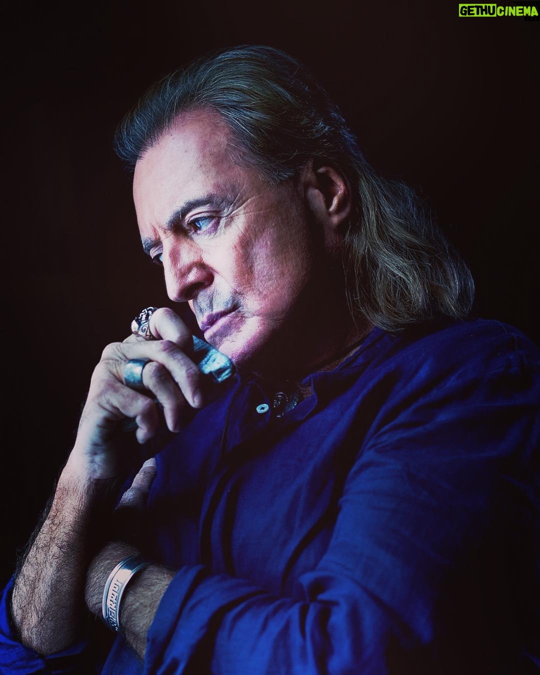 Armand Assante - 1K Likes - Photo by Bogdan Comanescu. ------
From Dragos Buliga’s Film ‘The Wanderers, Quest of the Demon Hunter’. Spotlight Entertainment.
.
The Film received both Grand Prize at the Dracula Film Festival and as well the ‘Achievement of Excellence Award’ for Armand. Judges for DIF being England’s Paul McEvoy ( Founder/ FrightFest London, England ) Belgium’s Romain Roll ( Director of Brussels International Film FestivaI ) and Film Director Milan Todorovic/Serbia on October 22, 2017 in Brasov, Romania. .
His first collaboration with Andrea Boncea and Catalin Catoiu 11 years ago for ‘California Dreamin’ with the late Director Christi Namescu was Awarded by 21 International Film Festivals, including Cannes.
#warnerbrosentertainment
#lionsgate
#universalpictures
#dreamworkspictures
#disneystudios
#theacademy
#goldenglobes
#HBO
#Netflix
#hbolatam
#HBOBrasil
#unistudios
#officialuniversalmonsters
#sonypicturesfr
#20thCenturyFox
#SonyPictures
#Paramountpics
#universalentertainment
#thisisfusion
#nikelab
#airbnb
#sony
#spotlight
#cameraframes
#horrornightsorl
#draculafilmfestival
#thecwtvd #hollywoodvampires
#frightfest
#armandassante